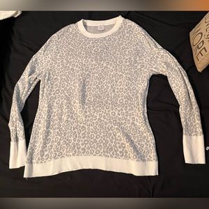 a new day snow leopard print sweater size XXL